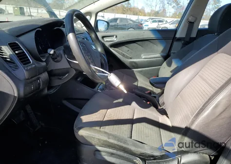 2017 Kia Forte Lx z USA, uszkodzony, nr VIN 3KPFL4A79HE068112